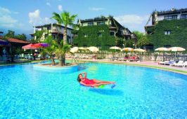 CLUB TITAN HOTEL